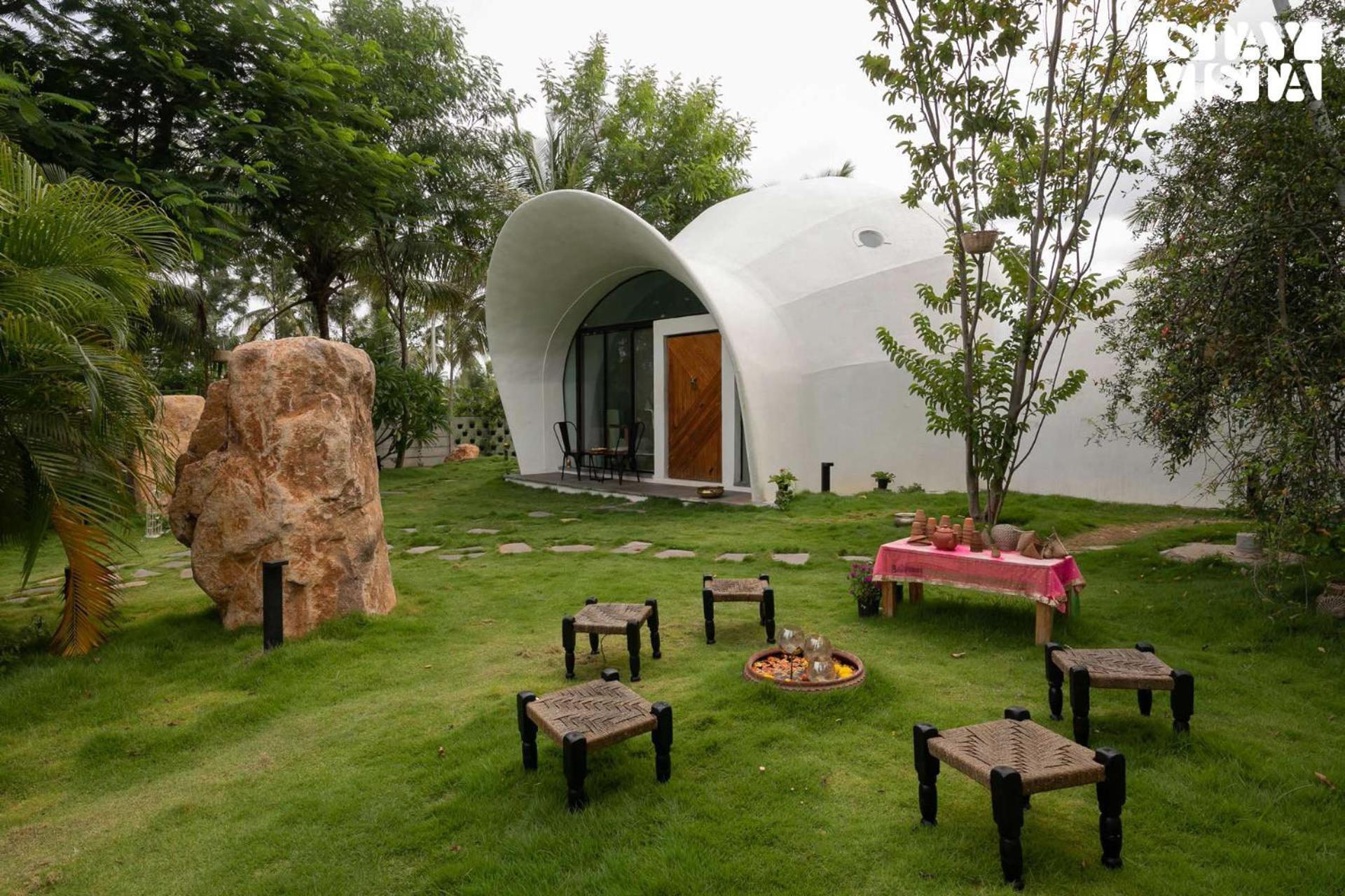Stayvista At Shwaas Mysore With Private Pool Exterior photo